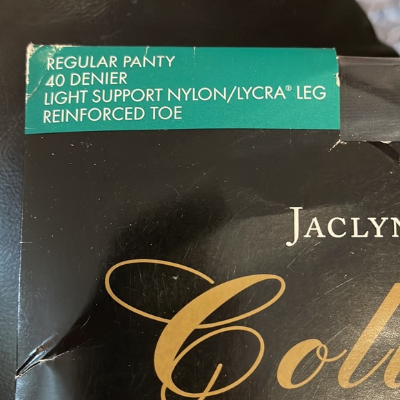 Bought a few years ago but never opened. Jaclyn Smith Silky Support Panty Hose - Picture 2 of 11